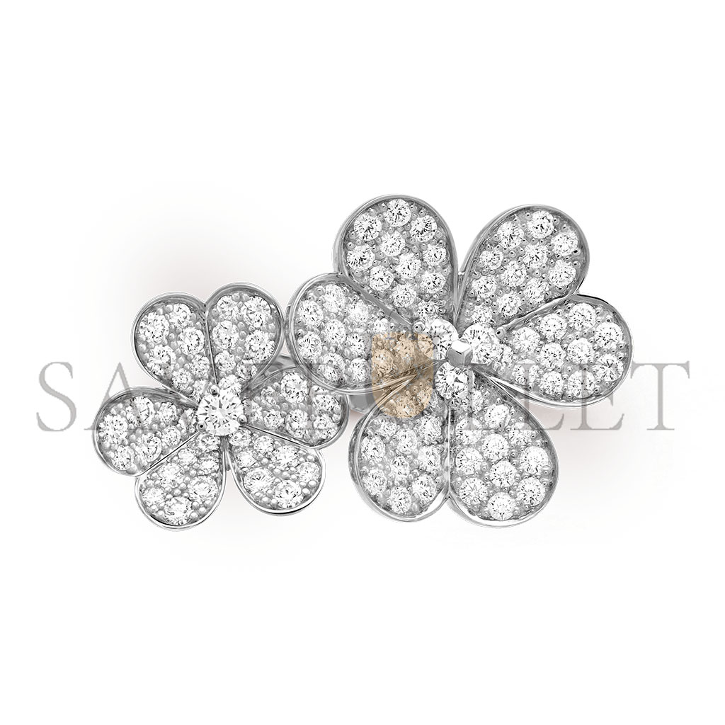 V*N CL*F arpels frivole between the finger ring vcarb67500
